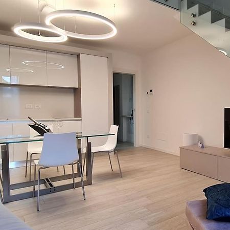 Queen Verona Luxury Apartment Buitenkant foto
