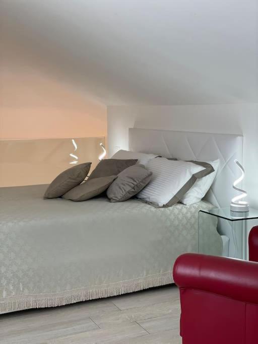 Queen Verona Luxury Apartment Buitenkant foto