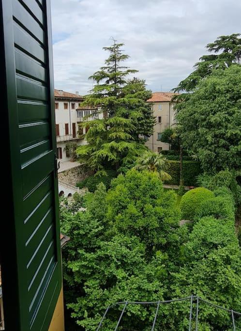 Queen Verona Luxury Apartment Buitenkant foto